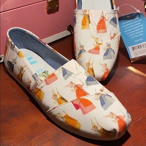 Toms Classic Fairy Godmother Printed Canvas Shoes